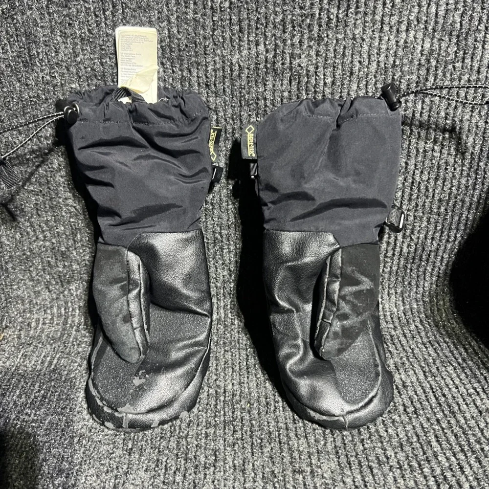 The North Face Mittens Womens XS Black GoreTex Ski Snowboard Winter Gloves